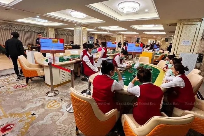 腾龙科技团队会议